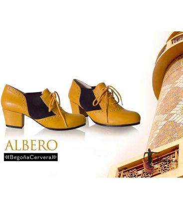street flamenco style shoes begona cervera - Begoña Cervera - Albero Street