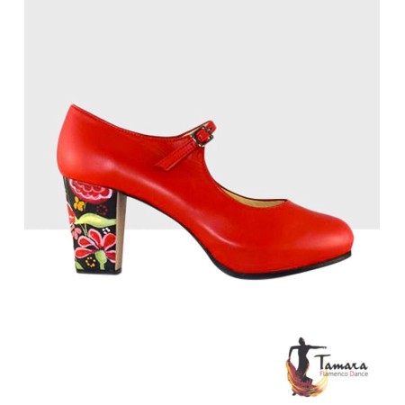 Begoña Cervera Flamenco street shoes Begoña Cervera model Dorothy with platform Street 