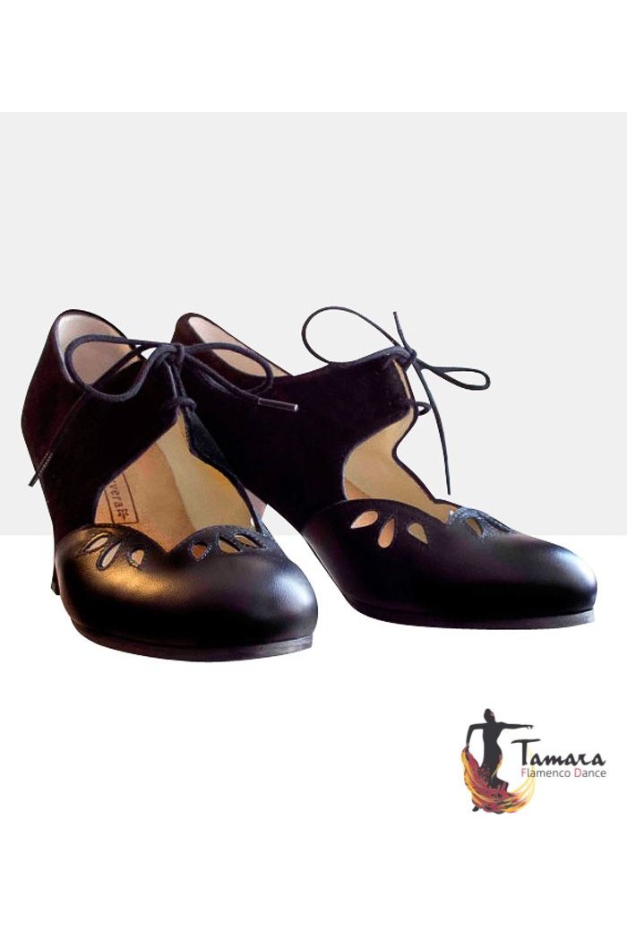 Chaussures de rue flamenco Begoña Cervera Begoña Cervera modèle Petalos Rue 