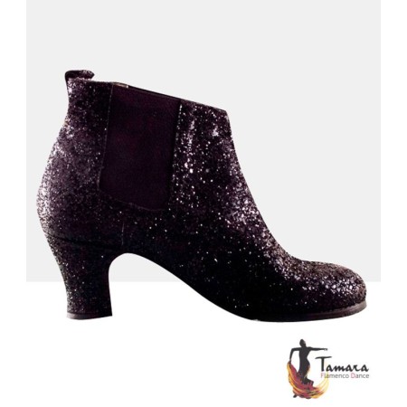 Begoña Cervera Flamenco street shoes Begoña Cervera model Gala Street 