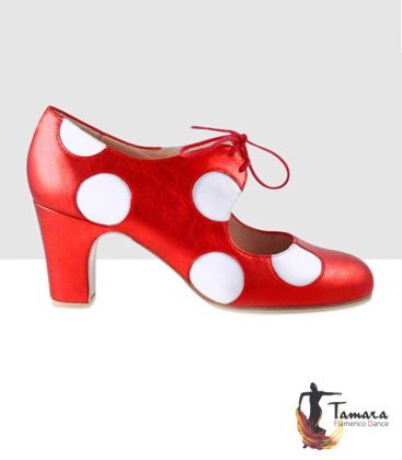 street flamenco style shoes begona cervera - Begoña Cervera - Cordonera Lunares Street