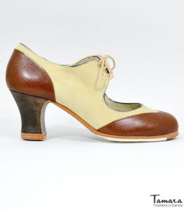 in stock flamenco shoes professionals - Begoña Cervera - Cordoneria - In stock