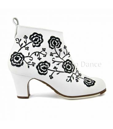 flamenco shoes professional for woman - Begoña Cervera - Botin Bordado (Embroidered)