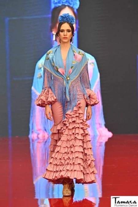 Roal Flamenco dresses | The best Spanish selection model Flamenco dress Clavellina pink 