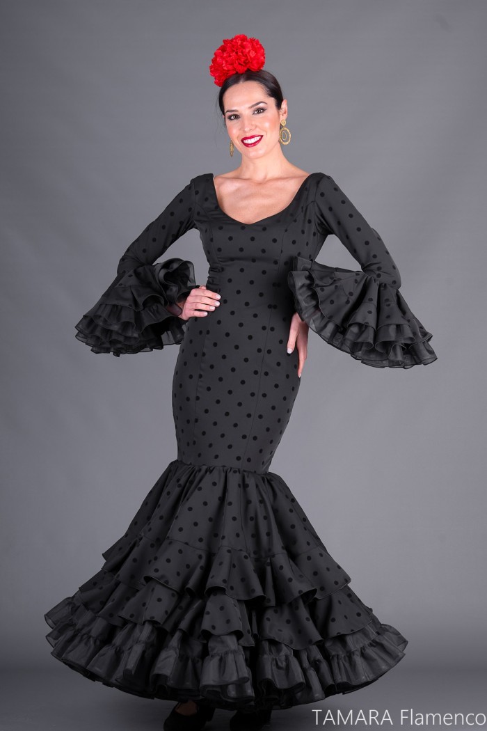 Robes flamenco Aires de Feria modèle Robe de flamenco Alborea Noir à pois 