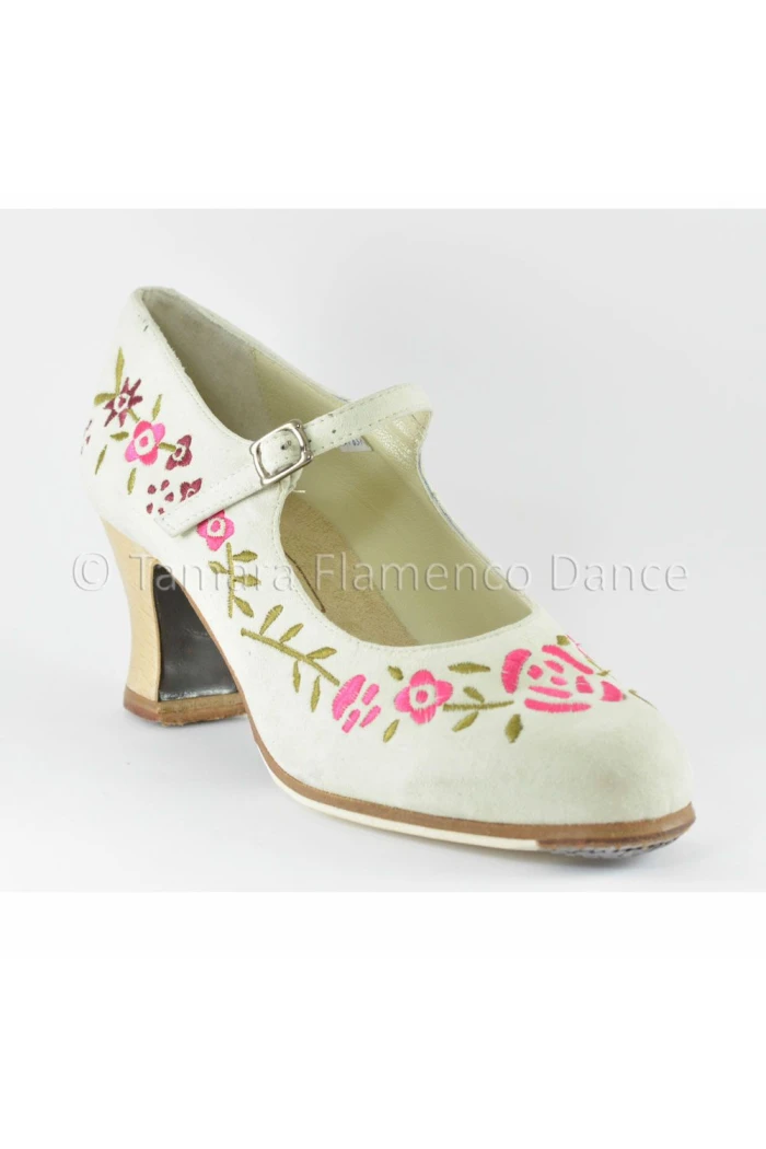 Begoña Cervera Flamenco shoes - Professionals model Flamenco shoes Bordado Correa I (embroidered) 