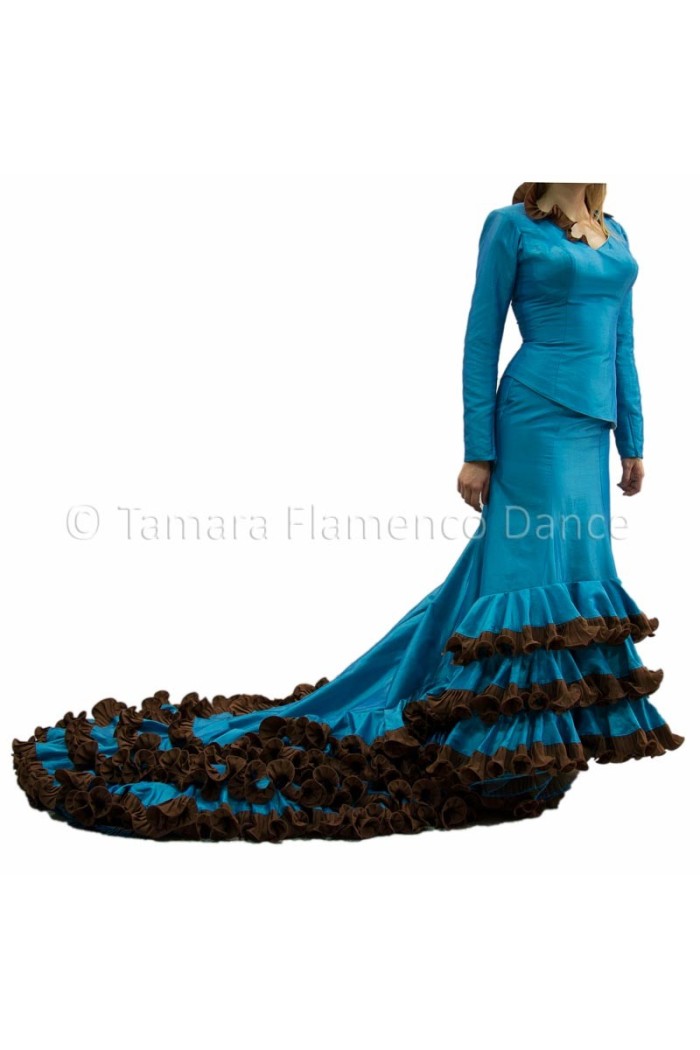  Tailed gown - Bata de cola model Dress with tailed Gown - Ana Desing 