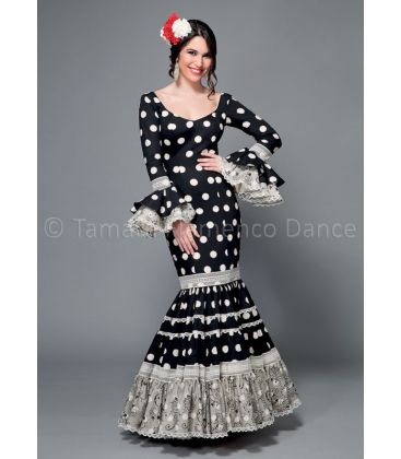 trajes de flamenca 2016 mujer - Aires de Feria - Paseo negro lunares blancos