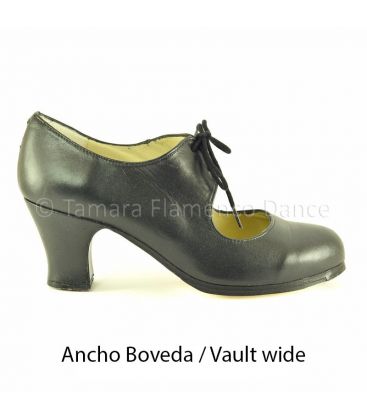 in stock flamenco shoes professionals - Begoña Cervera - Cordonera black leather carrete heel vault wide