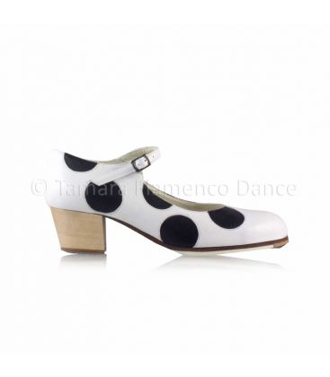 zapatos de flamenco profesionales personalizables - Begoña Cervera - Lunares piel negro y blanco tacon cubano