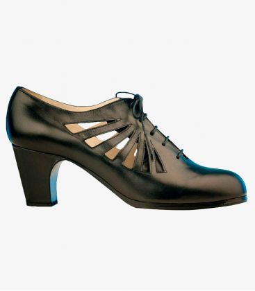 zapatos de flamenco profesionales personalizables - Begoña Cervera - Ingles Calado