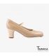 zapatos de flamenco profesionales personalizables - Begoña Cervera - Salon piel beige tacón clásico madera 