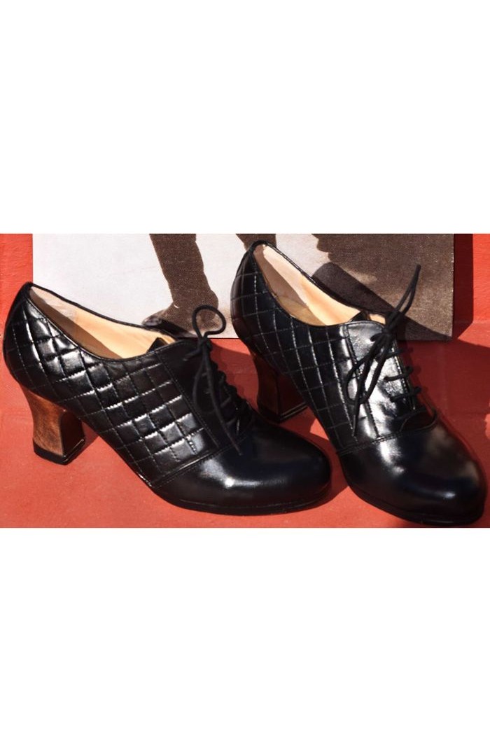 Begoña Cervera Flamenco shoes - Professionals model Flamenco shoes Guatine II 