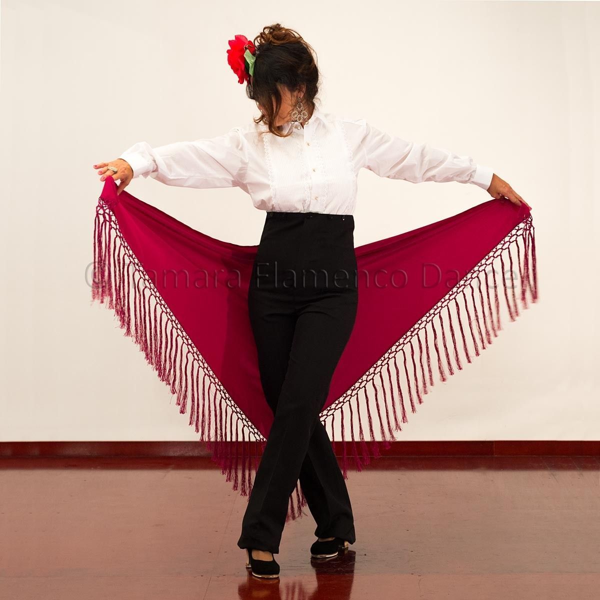 Manton de baile (ensayo) TAMARA