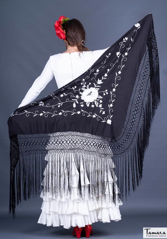 Manton Roma - Bordado Blanco Negro