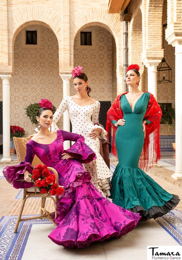 Traje de flamenca Azahar Beig lunar burdeos