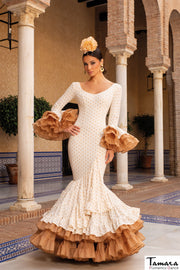 Traje de flamenca Verso Beig lunar camel