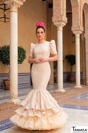 Traje de flamenca Marbella Beig perforado