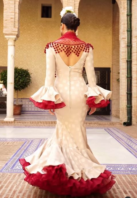 Mantoncillo flamenca artesano con madroños