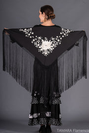 Mantoncillo Toscana - Bordado Marfil Negro