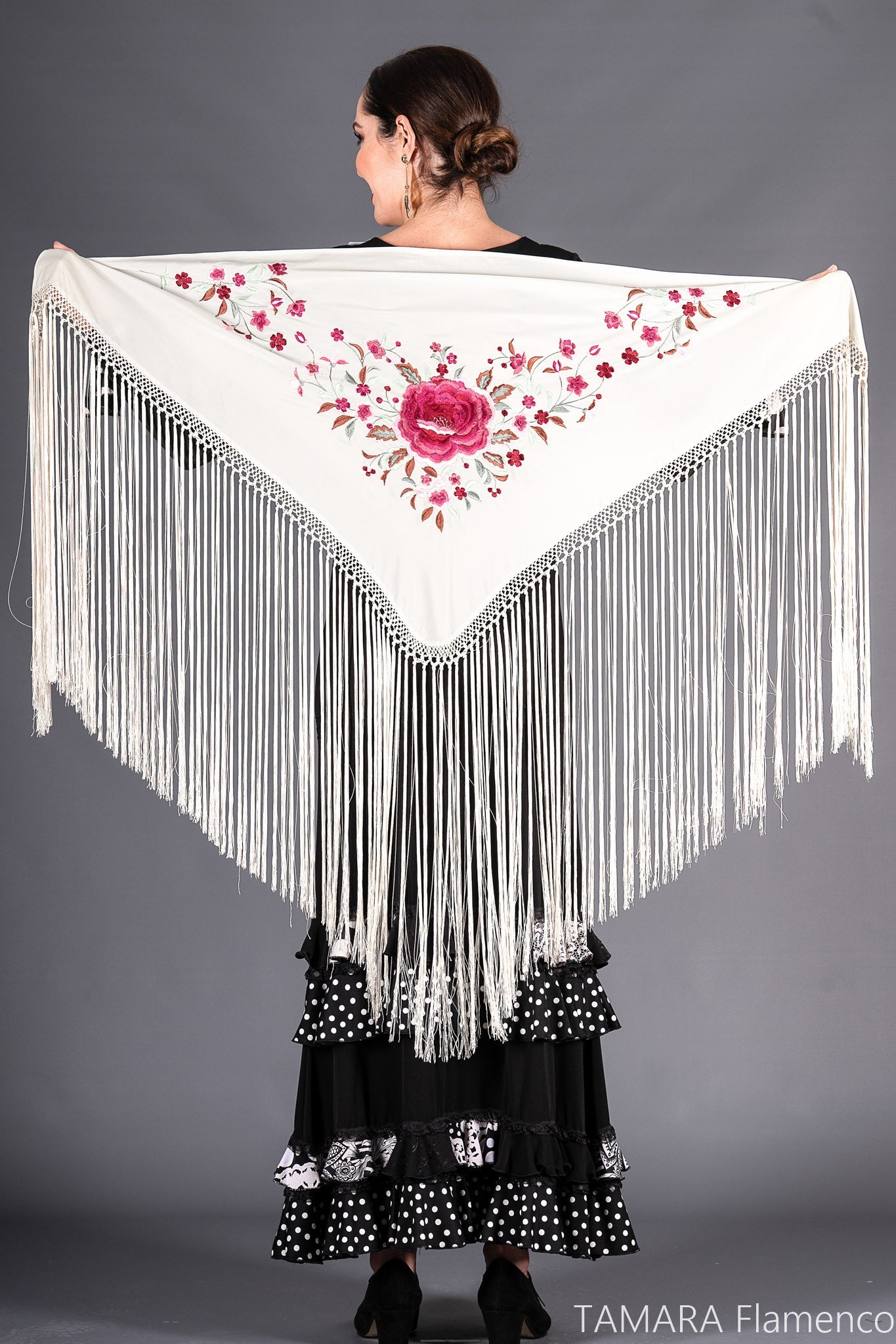 Mantoncillo Toscana - Bordado Rosa/Burdeos Blanco