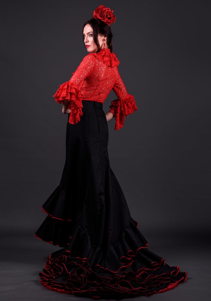 Bata de cola - Profesional 4 volantes