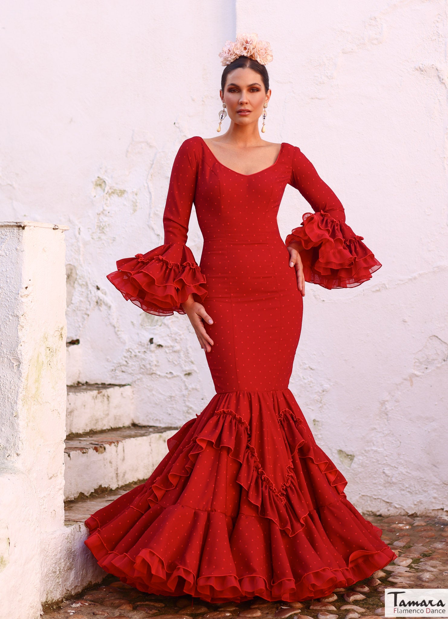 Traje de flamenca Amorio Burdeos lunares rojo