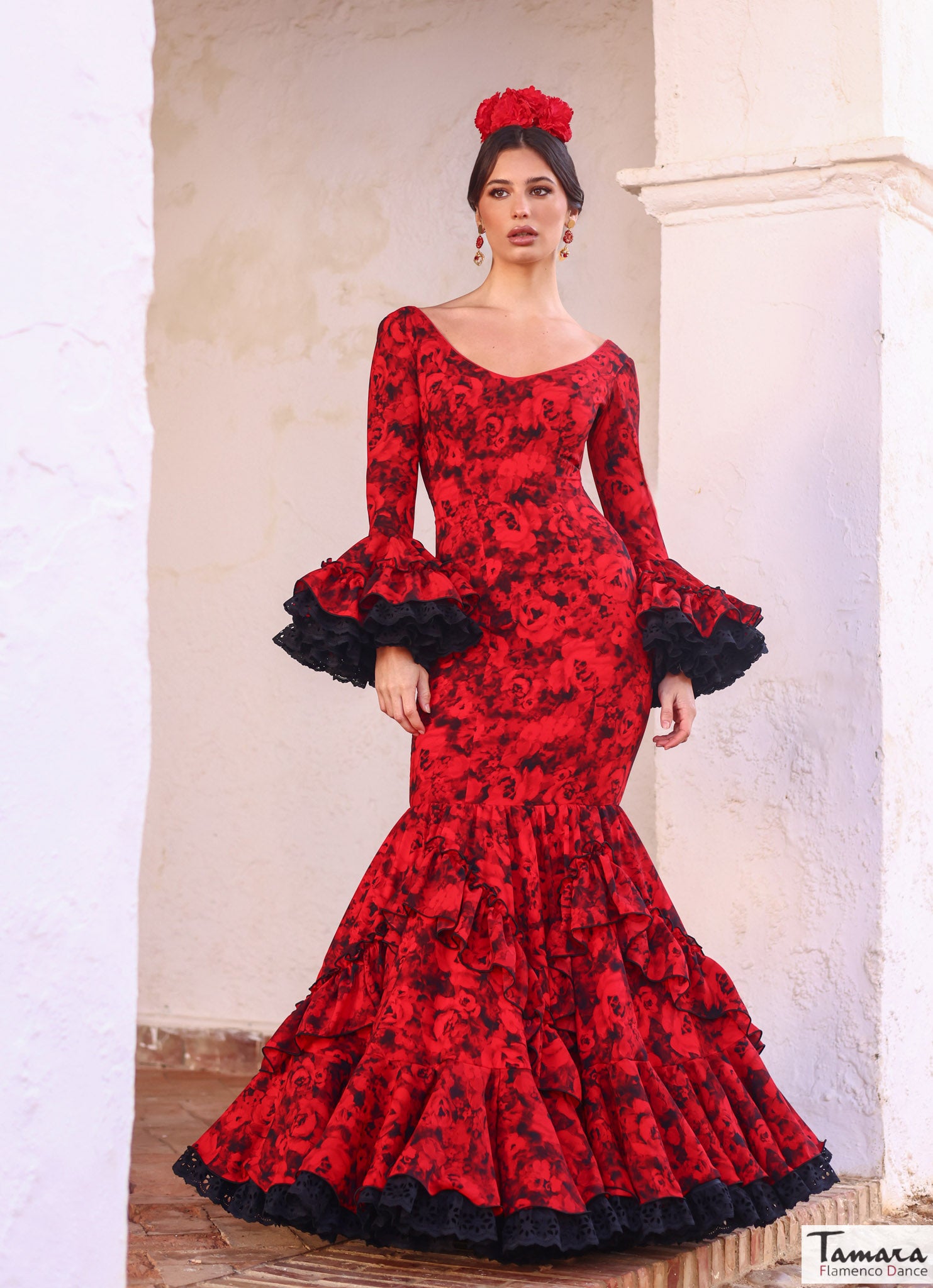 Traje de flamenca Amorio con tira bordada estampado rosas