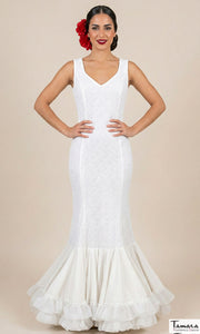 Traje flamenca de alquiler Gardenia Blanco con complementos