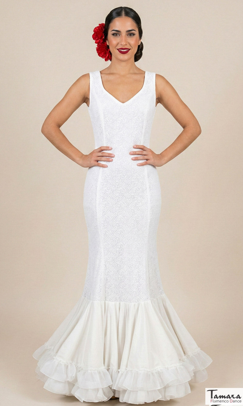 Traje flamenca de alquiler Gardenia Blanco con complementos