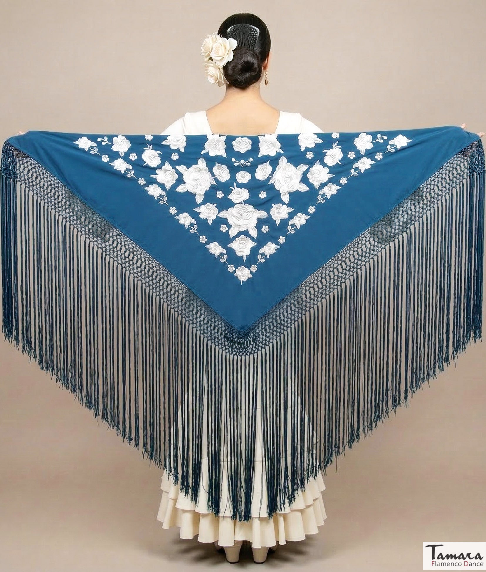 Mantoncillo Verona - Bordado Blanco Petroleo