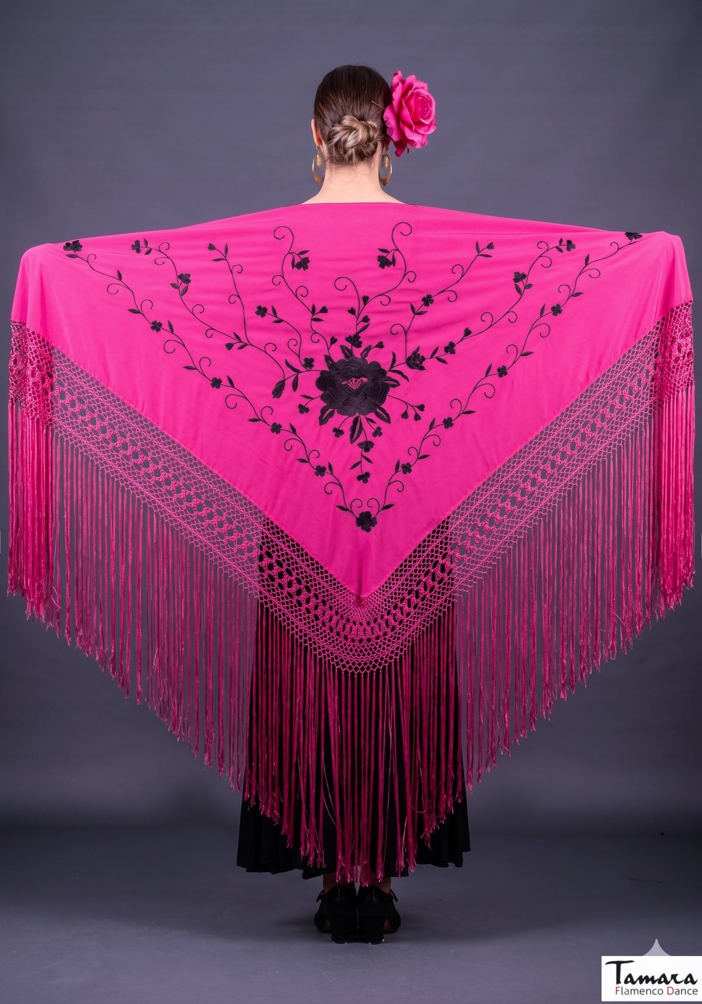 Manton Roma - Bordado Negro Fuxia