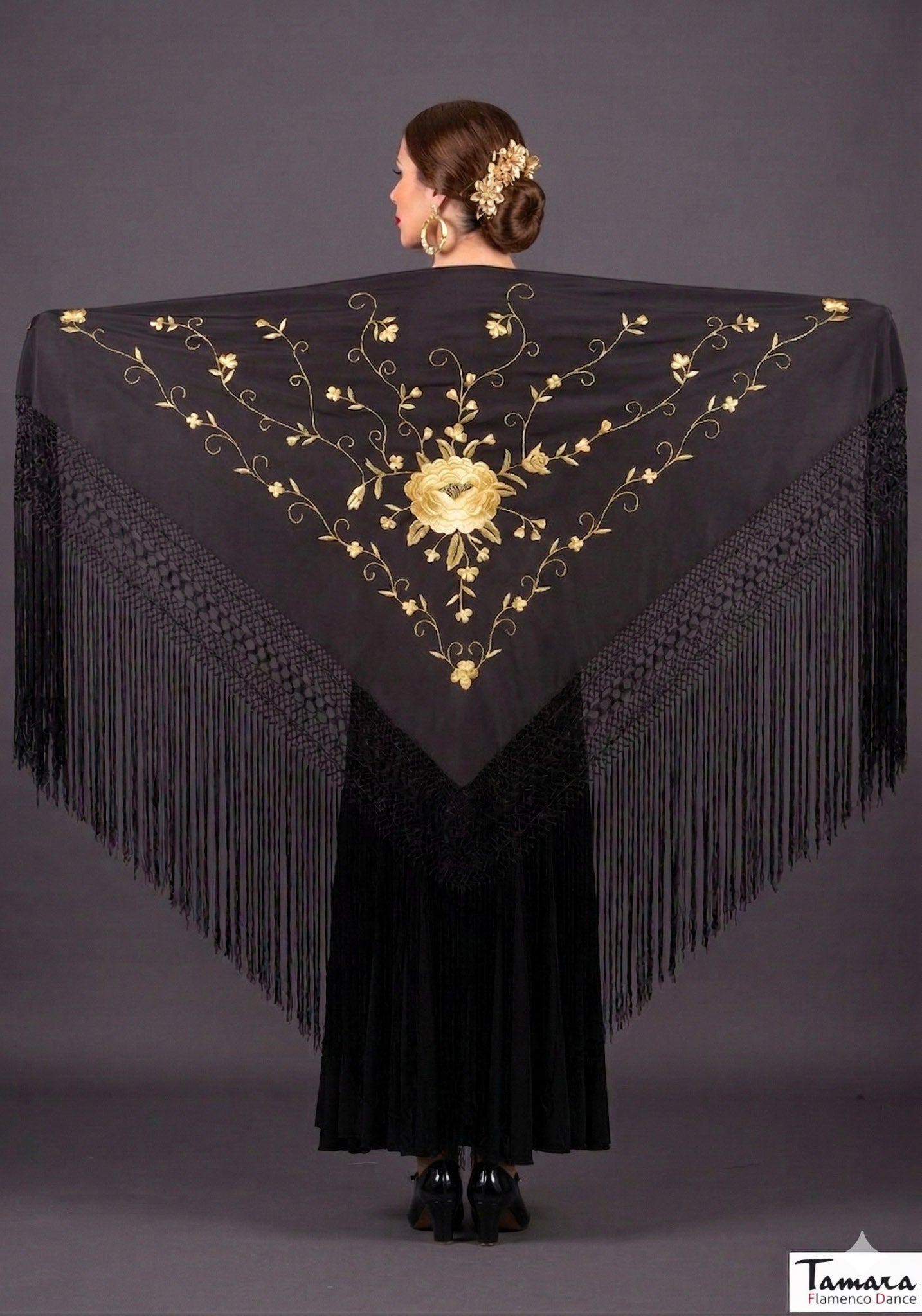 Manton Roma - Bordado Oro Negro