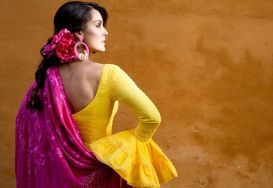 FRINGE OR SHAWL? CHOOSE THE BEST OPTION FOR YOUR FLAMENCO COSTUME 